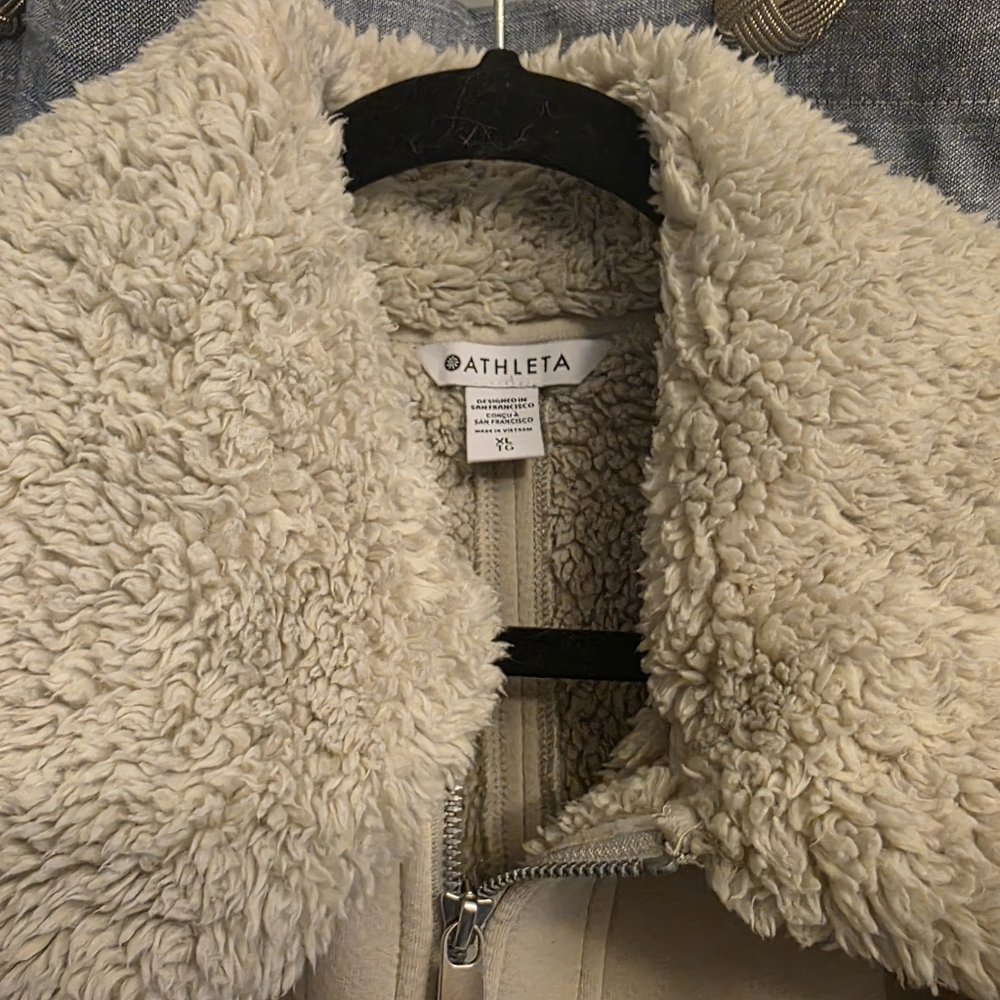 Athleta Westbound Sherpa Jacket XLARGE - Picture 3 of 4